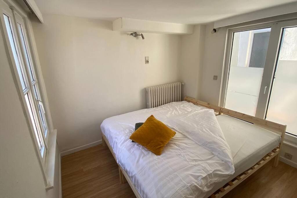 Apartamento Studio With Terrace In 17Th Century House Brujas Exterior foto